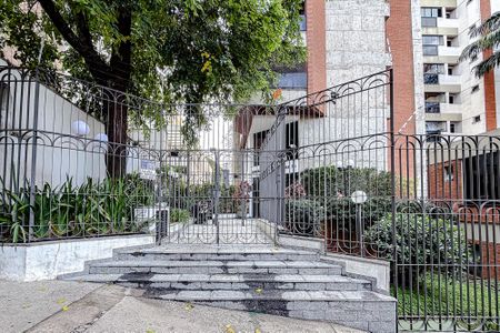 Apartamento para alugar com 114m², 3 quartos e 2 vagas Apartamento para alugar com 114m², 3 quartos e 2 vagasFachada