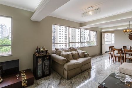 Apartamento para alugar com 125m², 3 quartos e 1 vaga Apartamento para alugar com 125m², 3 quartos e 1 vagaSala