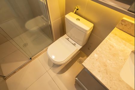 Apartamento para alugar com 175m², 3 quartos e 3 vagas Apartamento para alugar com 175m², 3 quartos e 3 vagasBanheiro da Suíte 1