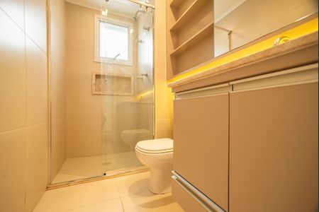 Apartamento para alugar com 175m², 3 quartos e 3 vagas Apartamento para alugar com 175m², 3 quartos e 3 vagasBanheiro da Suíte 1