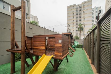 Apartamento para alugar com 175m², 3 quartos e 3 vagas Apartamento para alugar com 175m², 3 quartos e 3 vagasÁrea comum - Playground