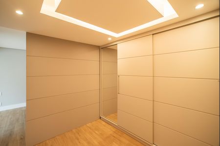 Apartamento para alugar com 175m², 3 quartos e 3 vagas Apartamento para alugar com 175m², 3 quartos e 3 vagasSuíte 3 - Closet
