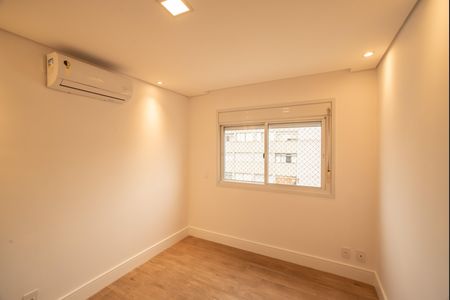 Apartamento para alugar com 175m², 3 quartos e 3 vagas Apartamento para alugar com 175m², 3 quartos e 3 vagasSuíte 2