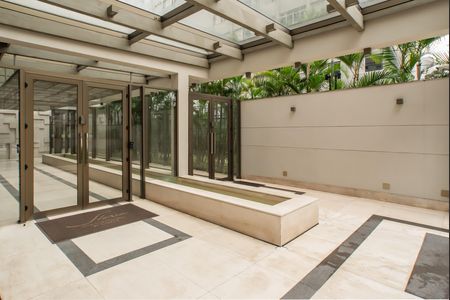 Apartamento para alugar com 175m², 3 quartos e 3 vagas Apartamento para alugar com 175m², 3 quartos e 3 vagasHall de entrada