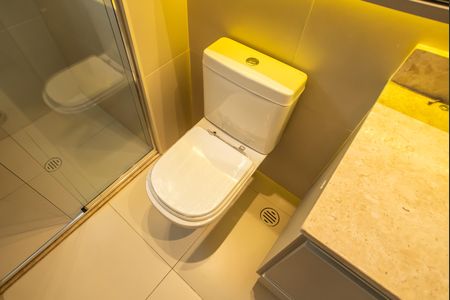 Apartamento para alugar com 175m², 3 quartos e 3 vagas Apartamento para alugar com 175m², 3 quartos e 3 vagasBanheiro da Suíte 2