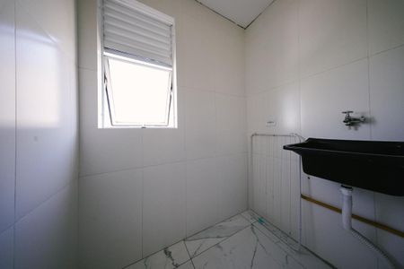 Apartamento à venda com 53m², 2 quartos e 1 vaga Apartamento à venda com 53m², 2 quartos e 1 vagaCozinha e Área de Serviço