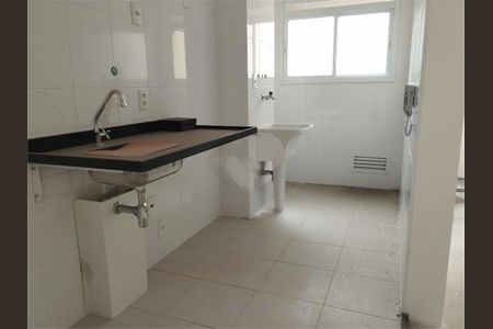 Apartamento à venda com 68m², 2 quartos e 1 vaga