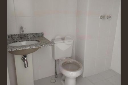 Apartamento à venda com 68m², 2 quartos e 1 vaga