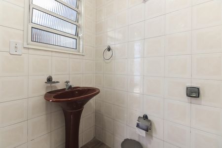 Casa para alugar com 106m², 3 quartos e 1 vaga Casa para alugar com 106m², 3 quartos e 1 vagaBanheiro 2