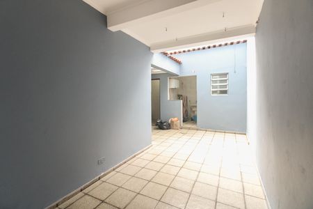 Casa para alugar com 106m², 3 quartos e 1 vaga Casa para alugar com 106m², 3 quartos e 1 vagaQuintal