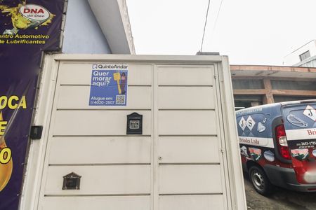 Casa para alugar com 106m², 3 quartos e 1 vaga Casa para alugar com 106m², 3 quartos e 1 vagaFachada
