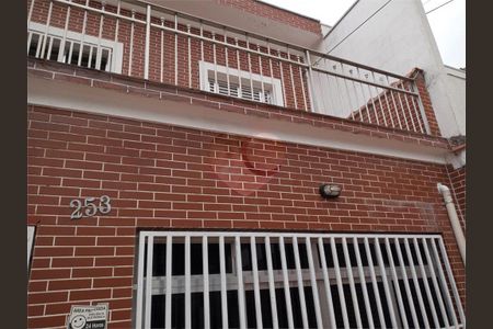 Casa à venda com 169m², 5 quartos e 3 vagas