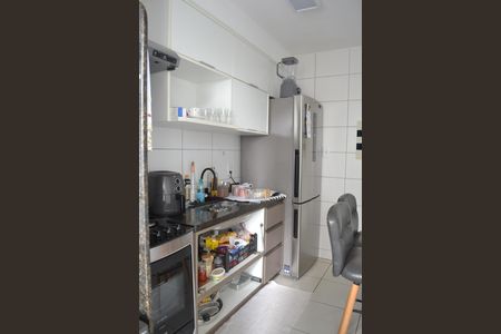 Cozinha de apartamento para alugar com 2 quartos, 58m² em Jardim Atlântico, Goiânia