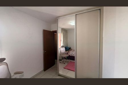 Apartamento para alugar com 58m², 2 quartos e 1 vagaQuarto