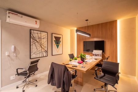 Apartamento à venda com 53m², 2 quartos e 1 vaga Apartamento à venda com 53m², 2 quartos e 1 vagaHome Office