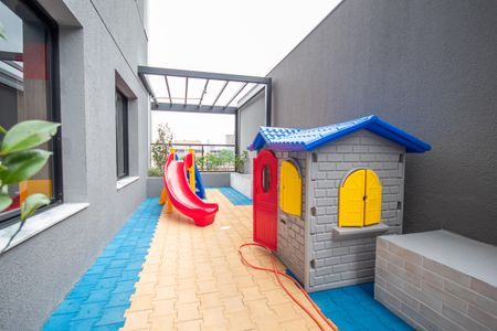 Apartamento à venda com 53m², 2 quartos e 1 vaga Apartamento à venda com 53m², 2 quartos e 1 vagaÁrea comum - Playground