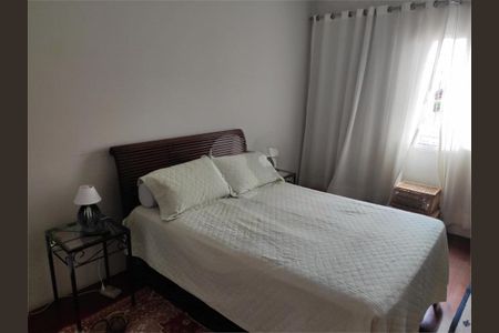 Casa à venda com 2 quartos, 100m² em Vila Basileia, São Paulo