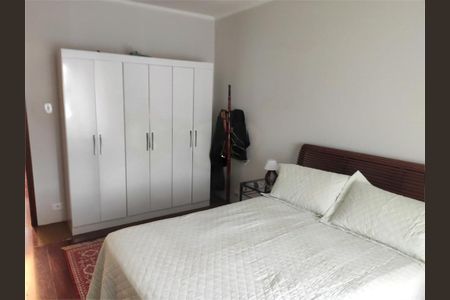 Casa à venda com 2 quartos, 100m² em Vila Basileia, São Paulo