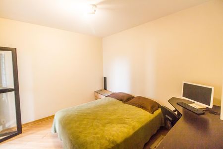 Apartamento à venda com 167m², 4 quartos e 2 vagas Apartamento à venda com 167m², 4 quartos e 2 vagasQuarto 3