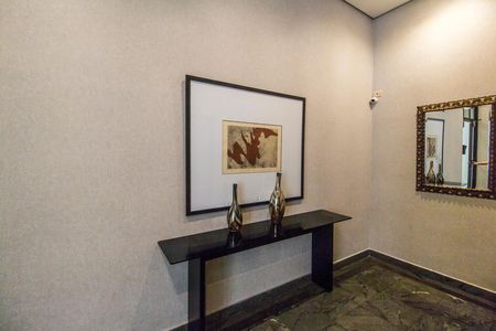 Apartamento à venda com 167m², 4 quartos e 2 vagas Apartamento à venda com 167m², 4 quartos e 2 vagasEntrada