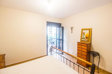 Apartamento à venda com 167m², 4 quartos e 2 vagas Apartamento à venda com 167m², 4 quartos e 2 vagasSuíte