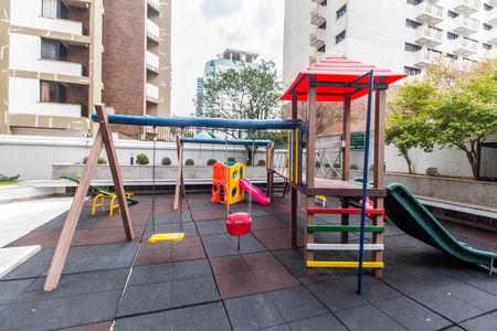 Apartamento à venda com 167m², 4 quartos e 2 vagas Apartamento à venda com 167m², 4 quartos e 2 vagasÁrea comum - Playground