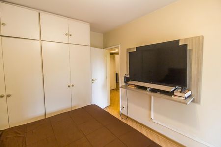 Apartamento à venda com 167m², 4 quartos e 2 vagas Apartamento à venda com 167m², 4 quartos e 2 vagasQuarto 2