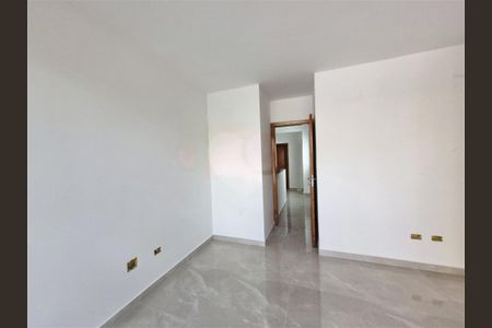 Casa à venda com 3 quartos, 100m² em Vila Nivi, São Paulo