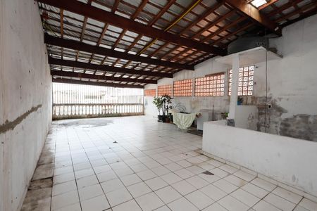 Casa à venda com 200m², 3 quartos e 2 vagasÁrea de Serviço
