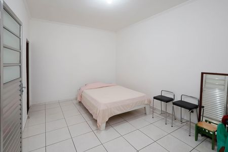 Casa à venda com 200m², 3 quartos e 2 vagasSuíte 