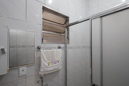 Casa à venda com 200m², 3 quartos e 2 vagasBanheiro da Suíte
