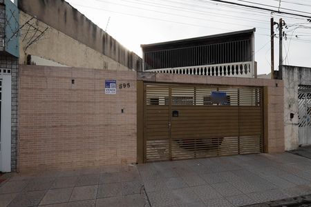 Casa à venda com 200m², 3 quartos e 2 vagasFachada / Placa 