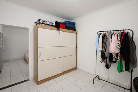 Casa à venda com 200m², 3 quartos e 2 vagasQuarto 2