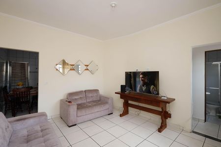 Sala  de casa à venda com 3 quartos, 200m² em Vila Medeiros, São Paulo