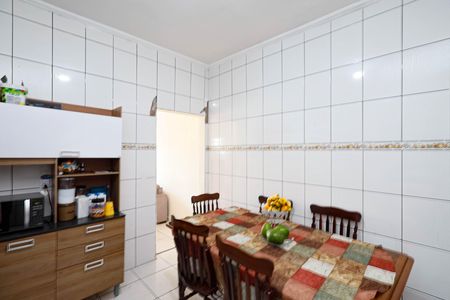 Casa à venda com 200m², 3 quartos e 2 vagasCozinha 
