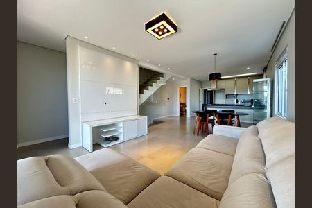 Casa para alugar com 289m², 4 quartos e 2 vagas Casa para alugar com 289m², 4 quartos e 2 vagasSala