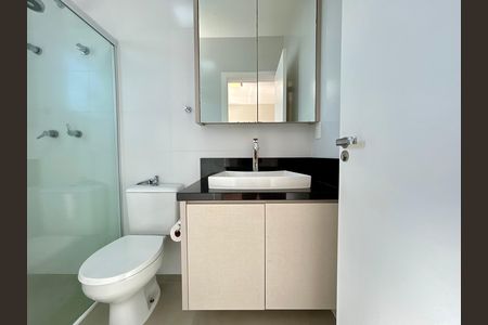 Casa para alugar com 289m², 4 quartos e 2 vagas Casa para alugar com 289m², 4 quartos e 2 vagasBanheiro suíte 3