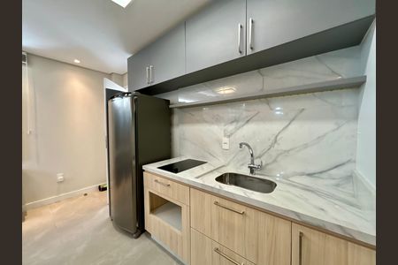 Casa para alugar com 289m², 4 quartos e 2 vagas Casa para alugar com 289m², 4 quartos e 2 vagasStudio banheiro