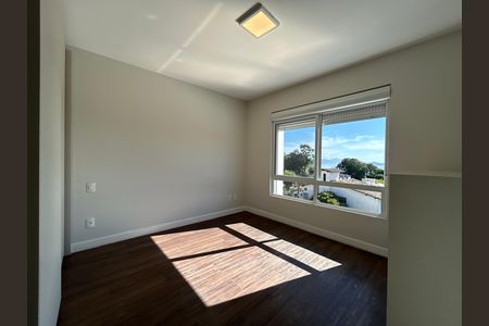 Casa para alugar com 289m², 4 quartos e 2 vagas Casa para alugar com 289m², 4 quartos e 2 vagasSuíte 3