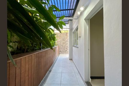Casa para alugar com 289m², 4 quartos e 2 vagas Casa para alugar com 289m², 4 quartos e 2 vagasÁrea de Serviço