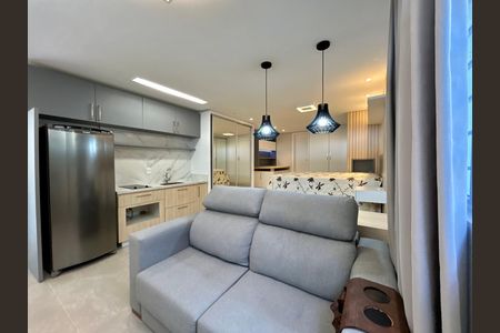 Casa para alugar com 289m², 4 quartos e 2 vagas Casa para alugar com 289m², 4 quartos e 2 vagasStudio
