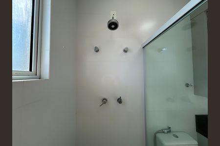 Casa para alugar com 289m², 4 quartos e 2 vagas Casa para alugar com 289m², 4 quartos e 2 vagasBanheiro suíte 3