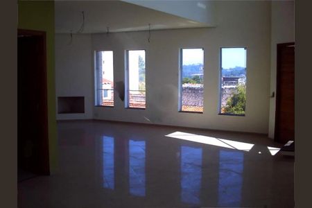 Casa à venda com 150m², 3 quartos e 8 vagas