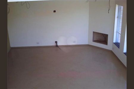 Casa à venda com 150m², 3 quartos e 8 vagas
