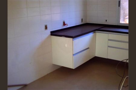 Casa à venda com 150m², 3 quartos e 8 vagas