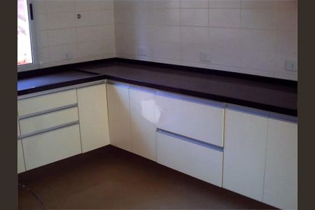 Casa à venda com 150m², 3 quartos e 8 vagas