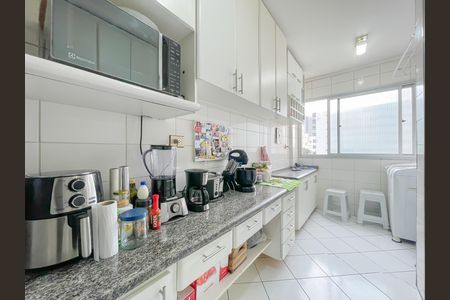 Apartamento à venda com 76m², 3 quartos e 2 vagas Apartamento à venda com 76m², 3 quartos e 2 vagasCozinha e Área de Serviço