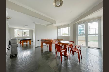 Apartamento à venda com 76m², 3 quartos e 2 vagas Apartamento à venda com 76m², 3 quartos e 2 vagasSala de Jogos