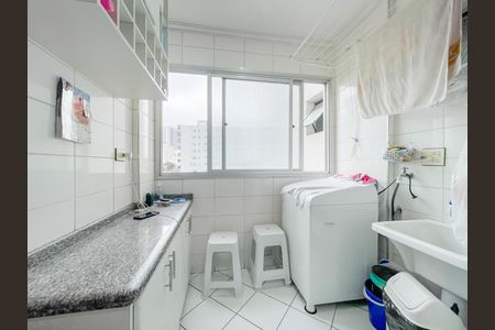 Apartamento à venda com 76m², 3 quartos e 2 vagas Apartamento à venda com 76m², 3 quartos e 2 vagasCozinha e Área de Serviço