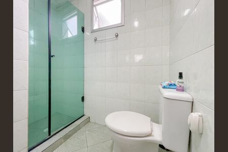 Apartamento à venda com 76m², 3 quartos e 2 vagas Apartamento à venda com 76m², 3 quartos e 2 vagasBanheiro da Suíte